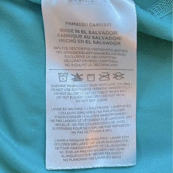 Nike WOMEN'S NIKE PRO SLEEVELESS V NECK - Picture 8 of 8